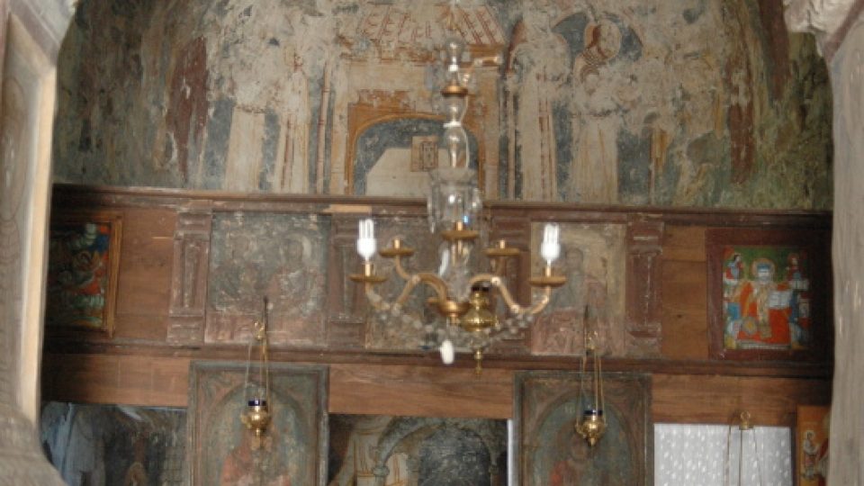 Interiér kostela Densuş