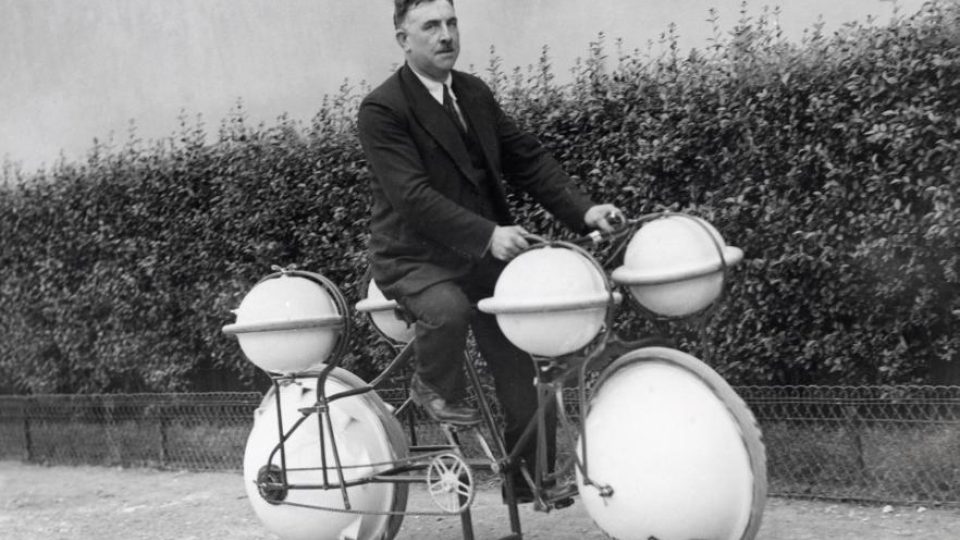 Obojživelné cyklistické kolo (1932)