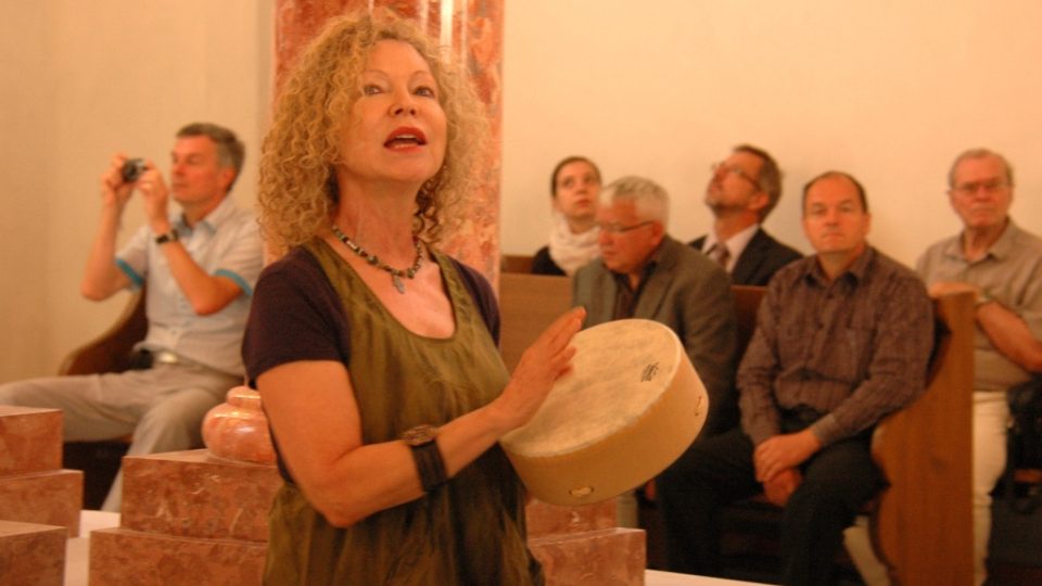 Lenka Lichtenberg při slavnostním otevření Horní synagogy v Mikulově