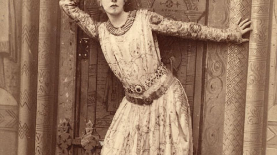 Sarah Bernhardt jako císařovna Theodora