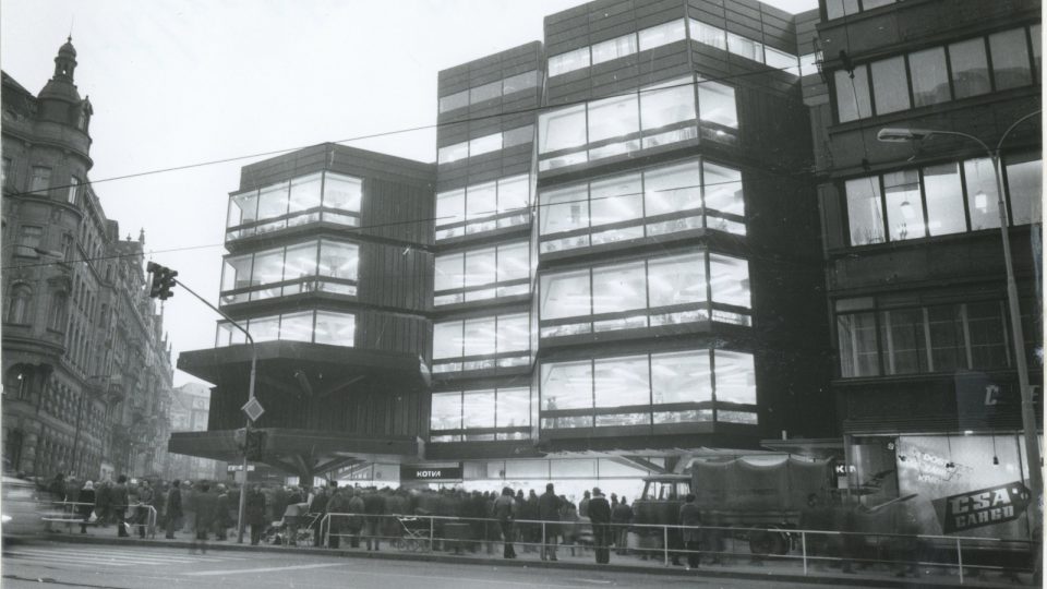 Obchodní dům Kotva, rok 1974