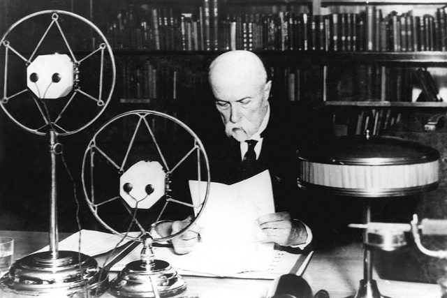 Prezident T. G. Masaryk promluvil v roce 1932 k americkým posluchačům | foto:  Archiv ČRo
