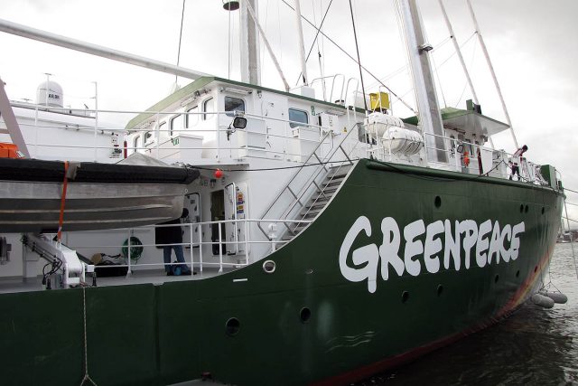 Nová loď Greenpeace se objeví i u pobřeží Spojených států | foto: Klára Stejskalová